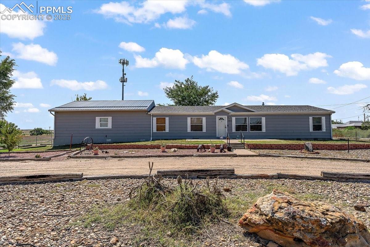 920 E 14th St, La Junta, CO 81050