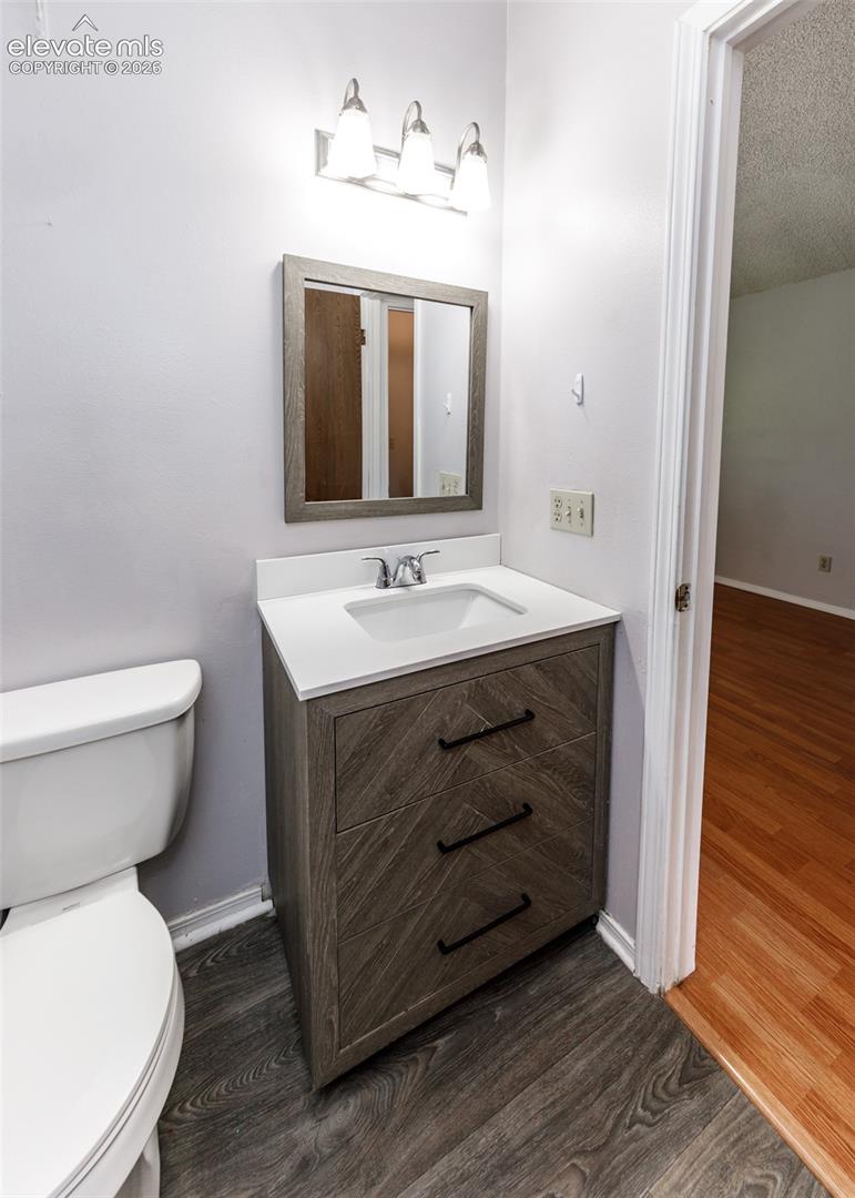Bathroom Up 3/4
