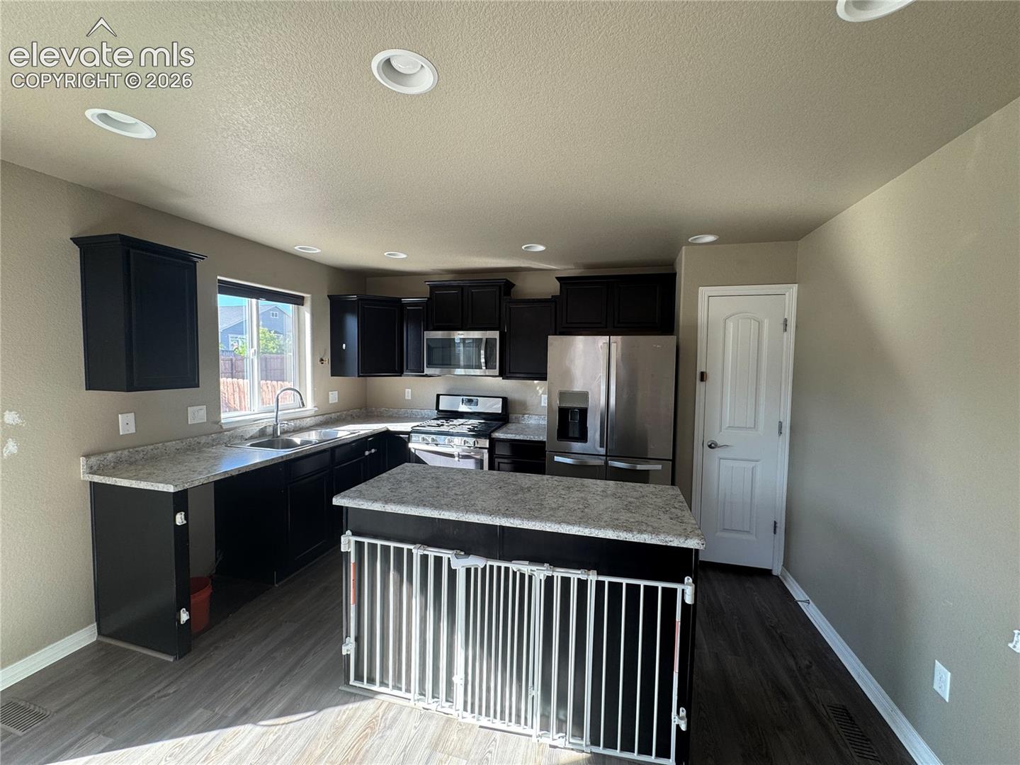 Photo 10 of 9864 Morning Vista Drive, Peyton