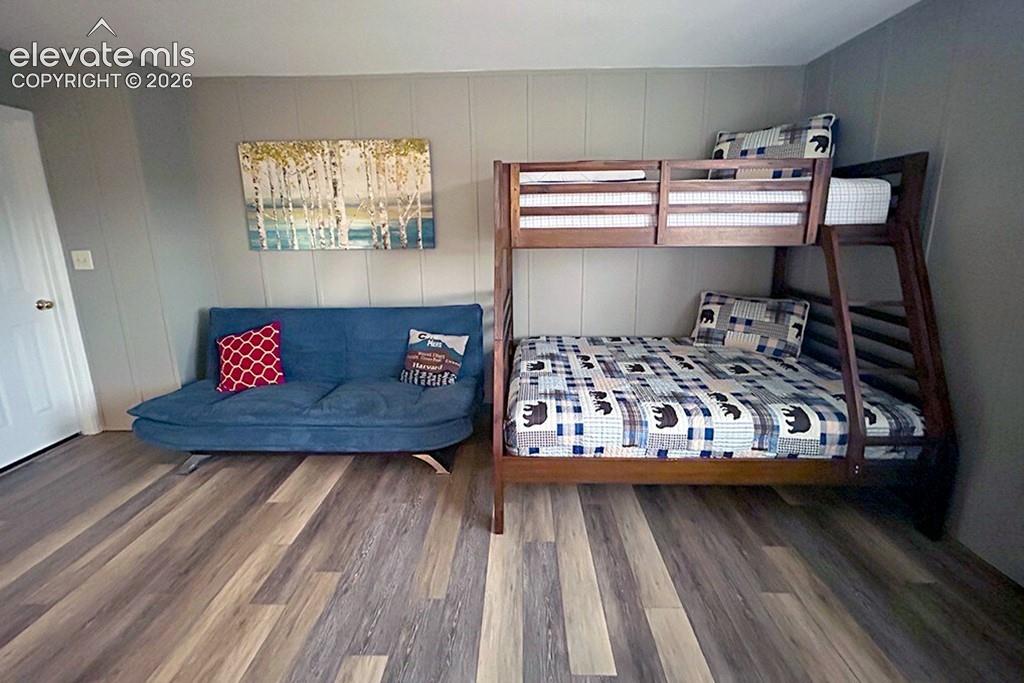 Huge main floor bedroom with walk in closeet
