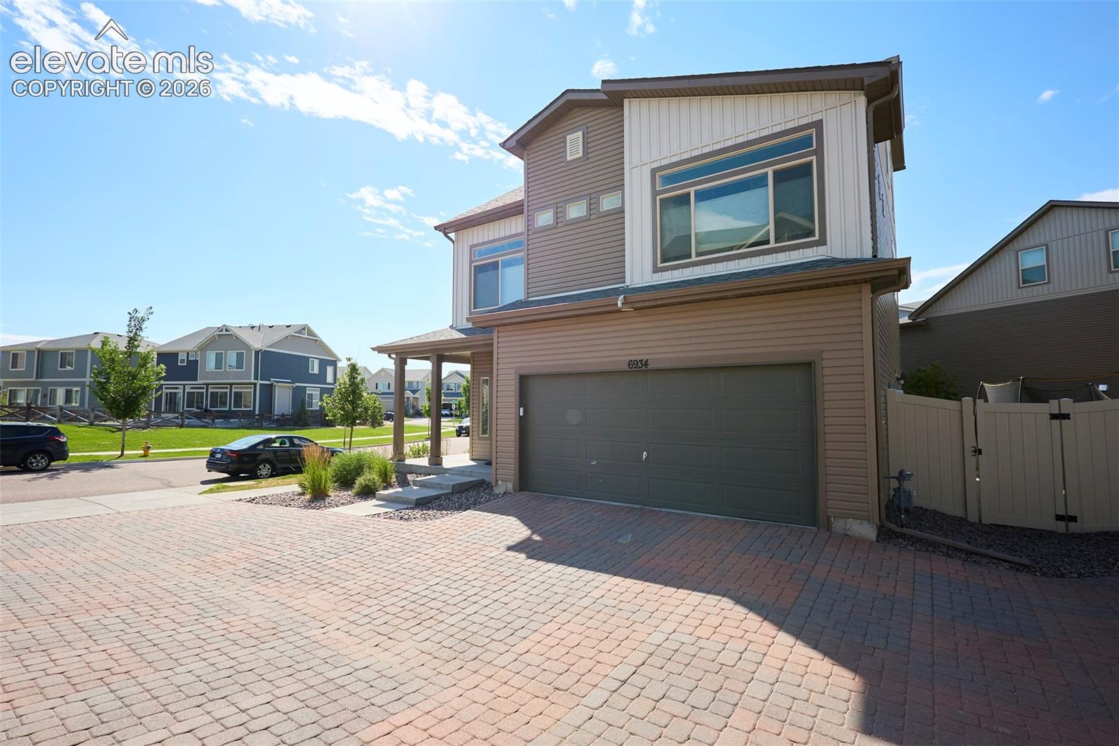 6934 Silvergrass Dr, Colorado Springs, CO 80927