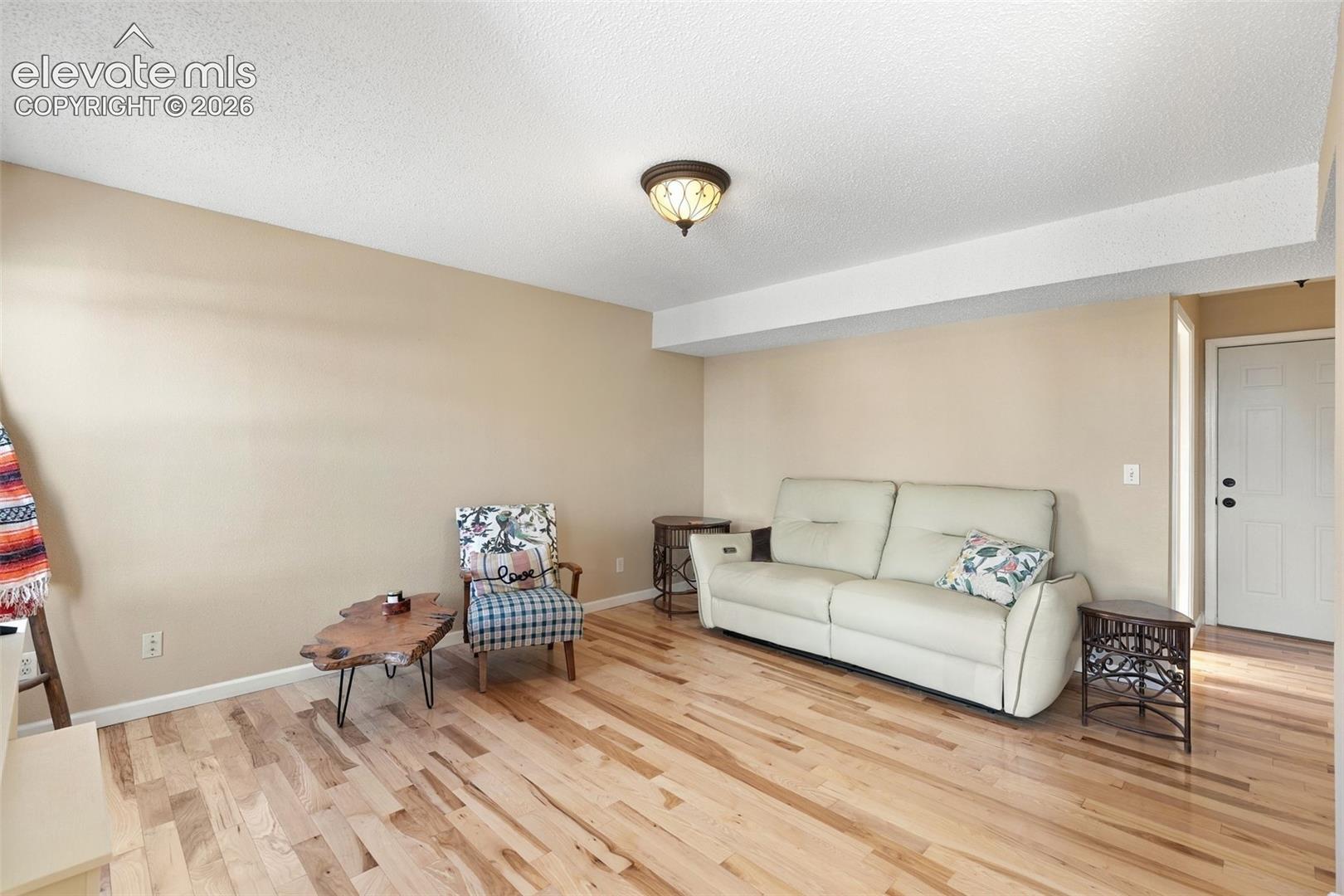 Photo 8 of 1150 Pipestone Court, Colorado Springs