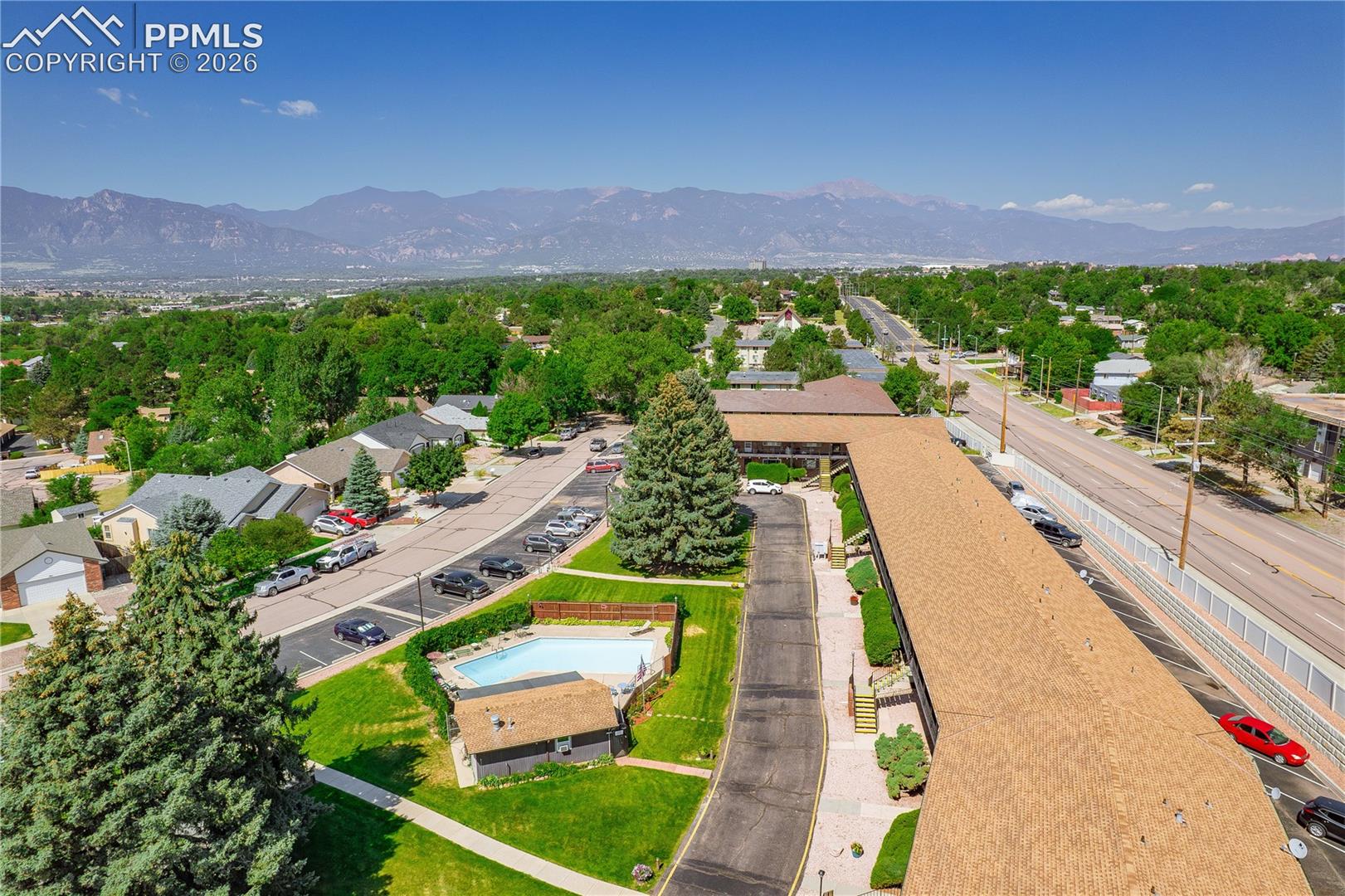 Photo 9 of 434 Valley Hi Circle #B6, Colorado Springs
