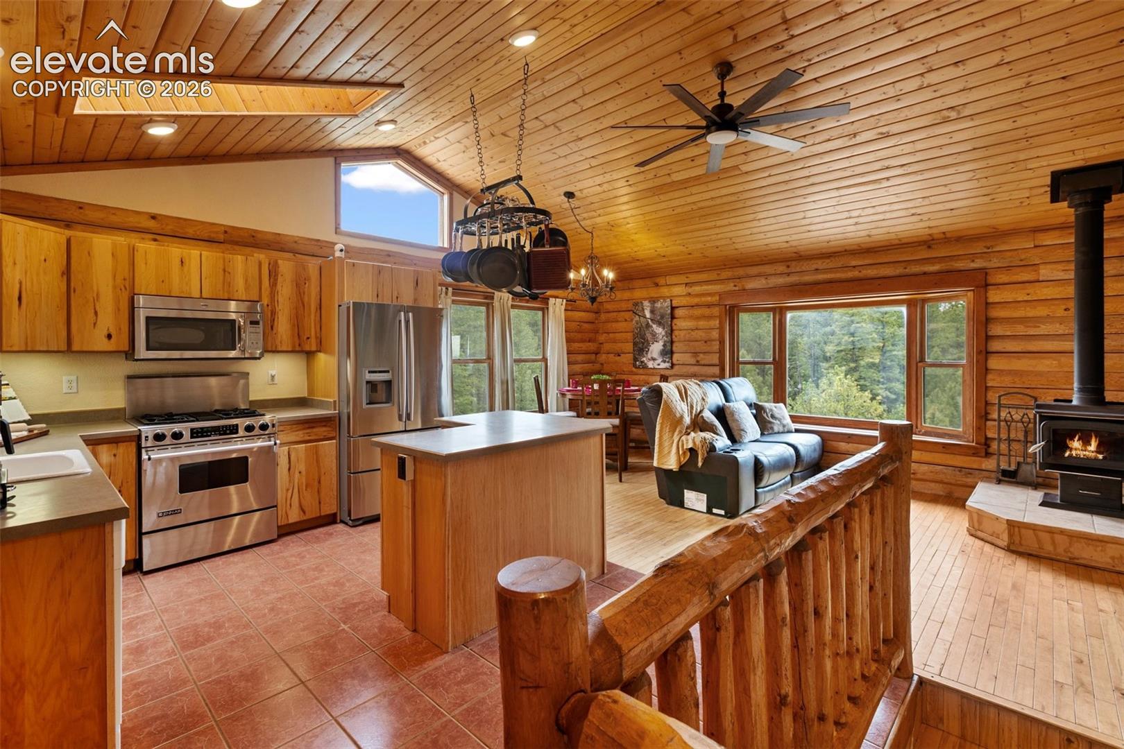 Photo 14 of 918 Douglas Fir Drive, Woodland Park