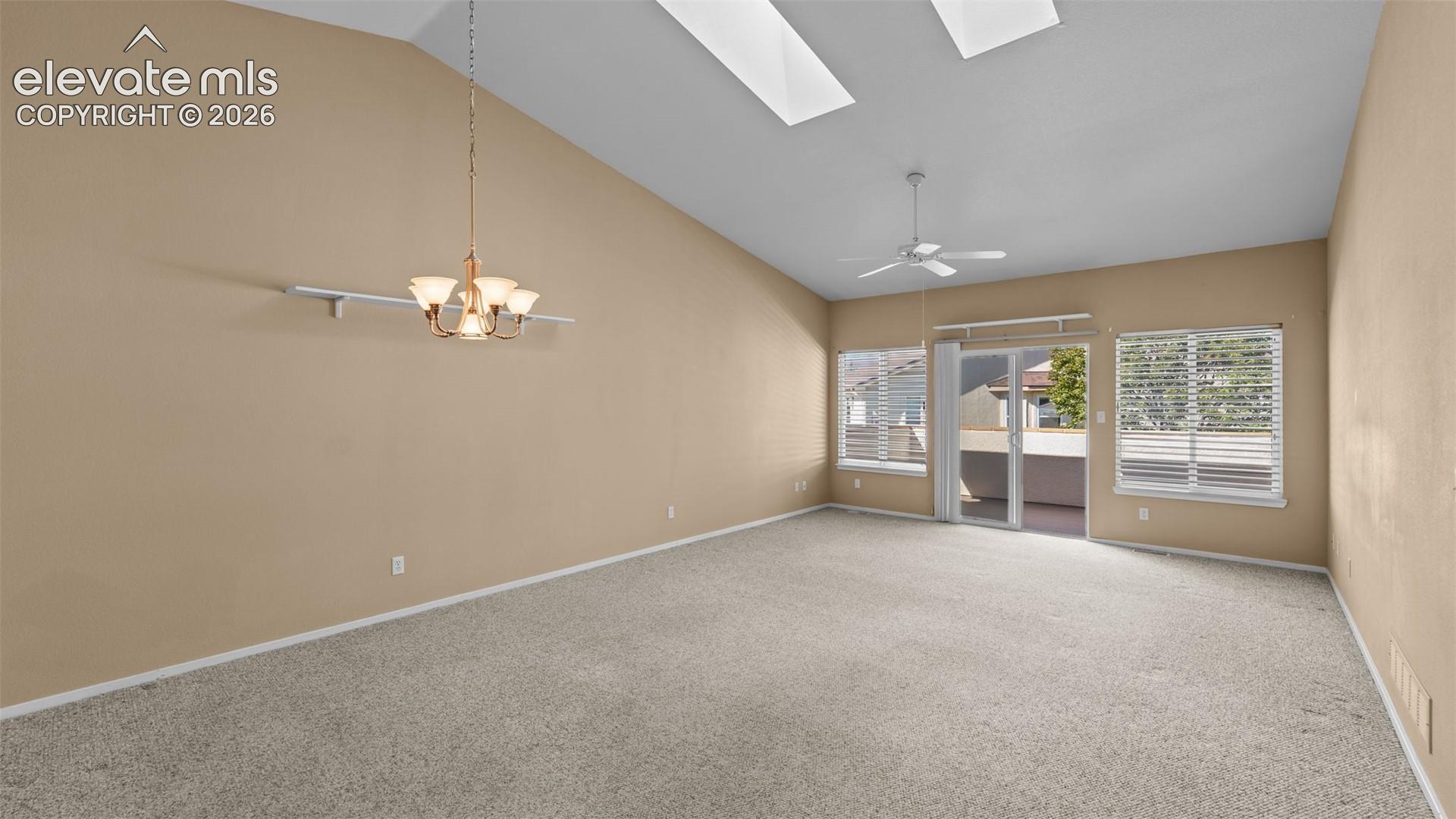 Photo 8 of 2112 Summerset Drive, Colorado Springs