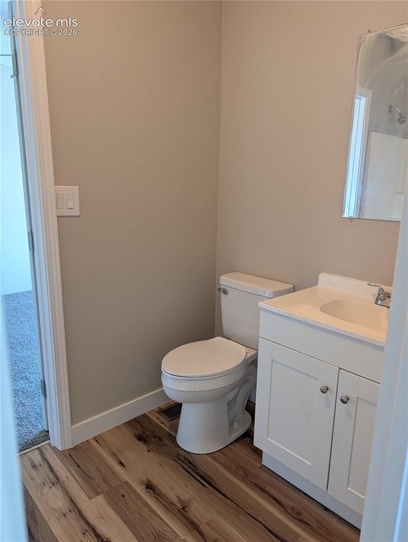 Jack and Jill bath between 2 bedrooms
