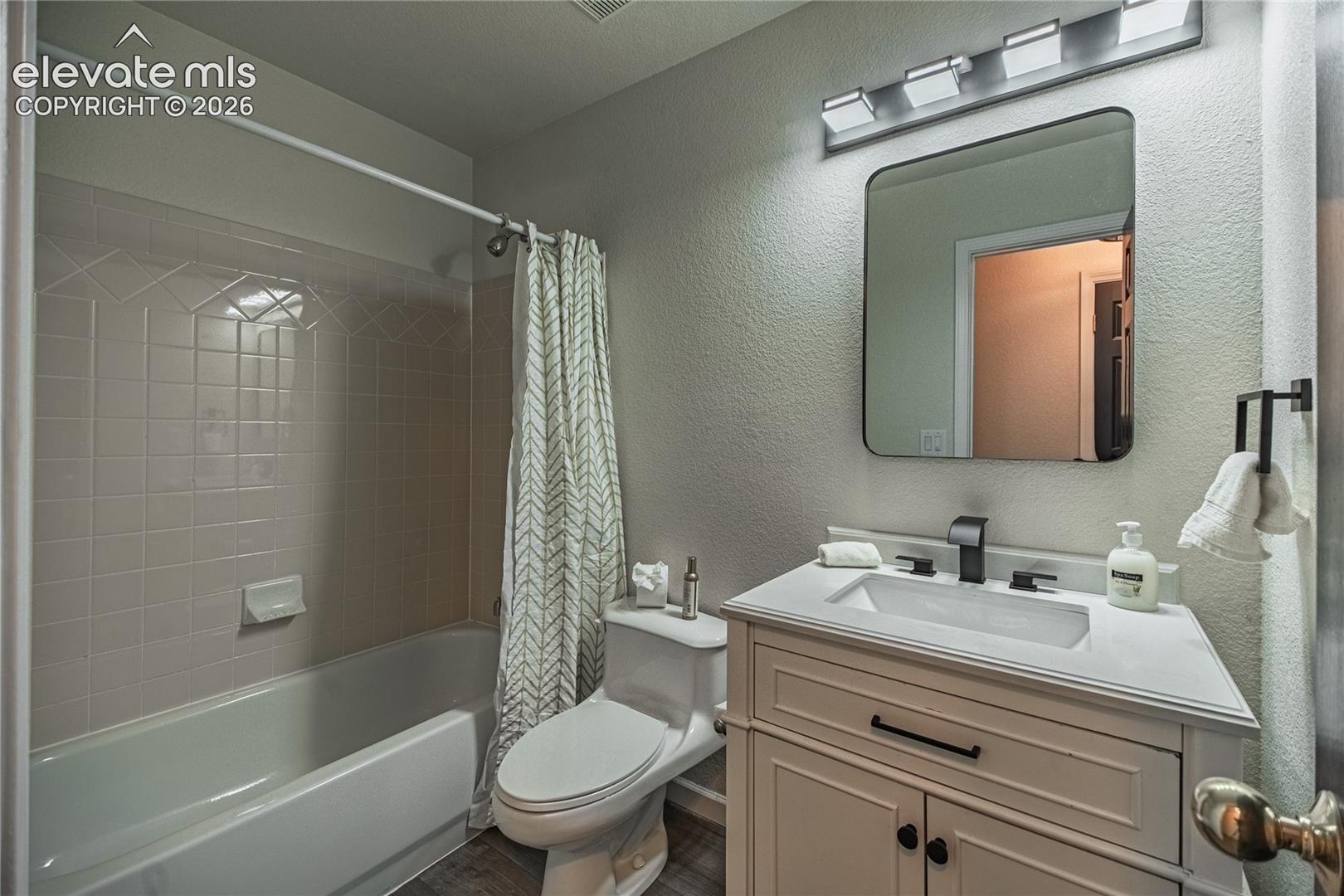 Photo 14 of 7443 Waterside Drive, Colorado Springs