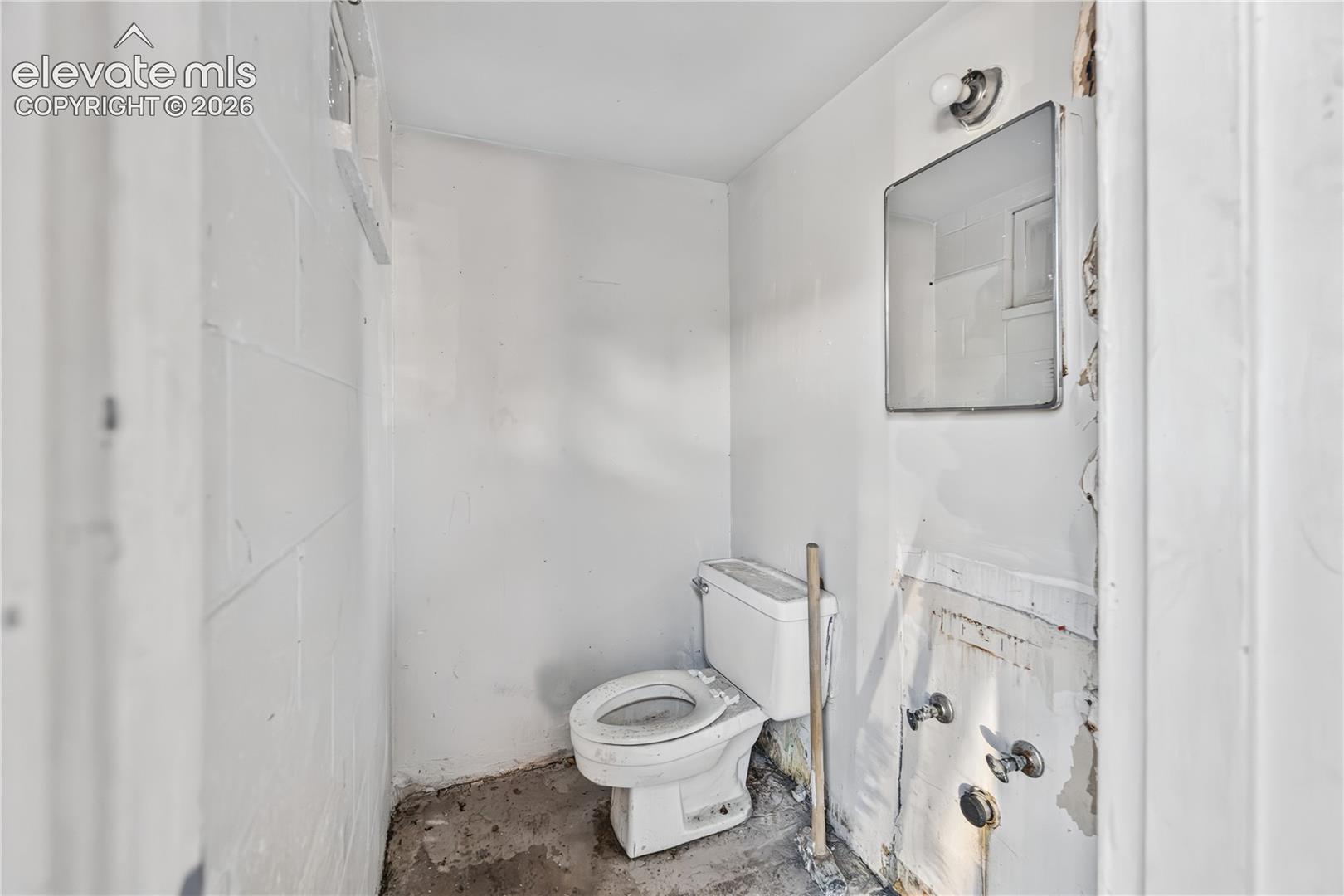 Photo 10 of 1532 W Colorado Avenue, Colorado Springs