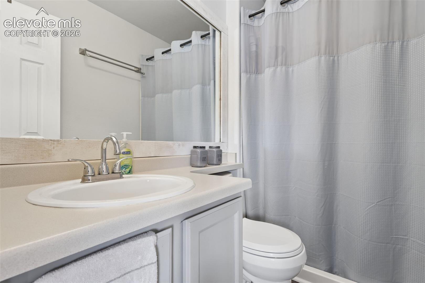 Upper  3/4 bath