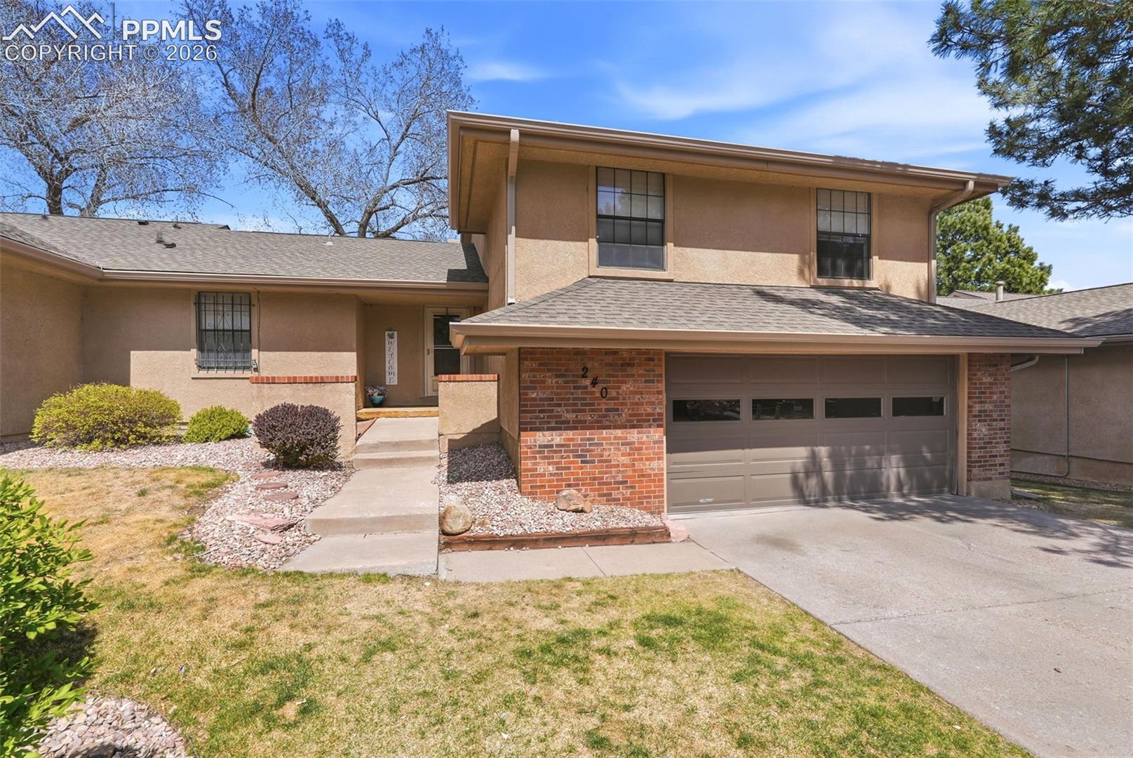 240 Bennington Dr, Colorado Springs, CO 80906