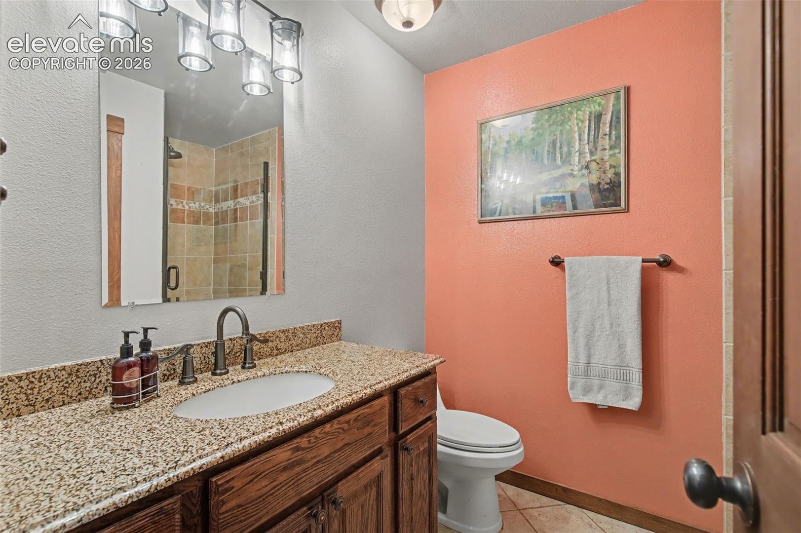 Main level bath