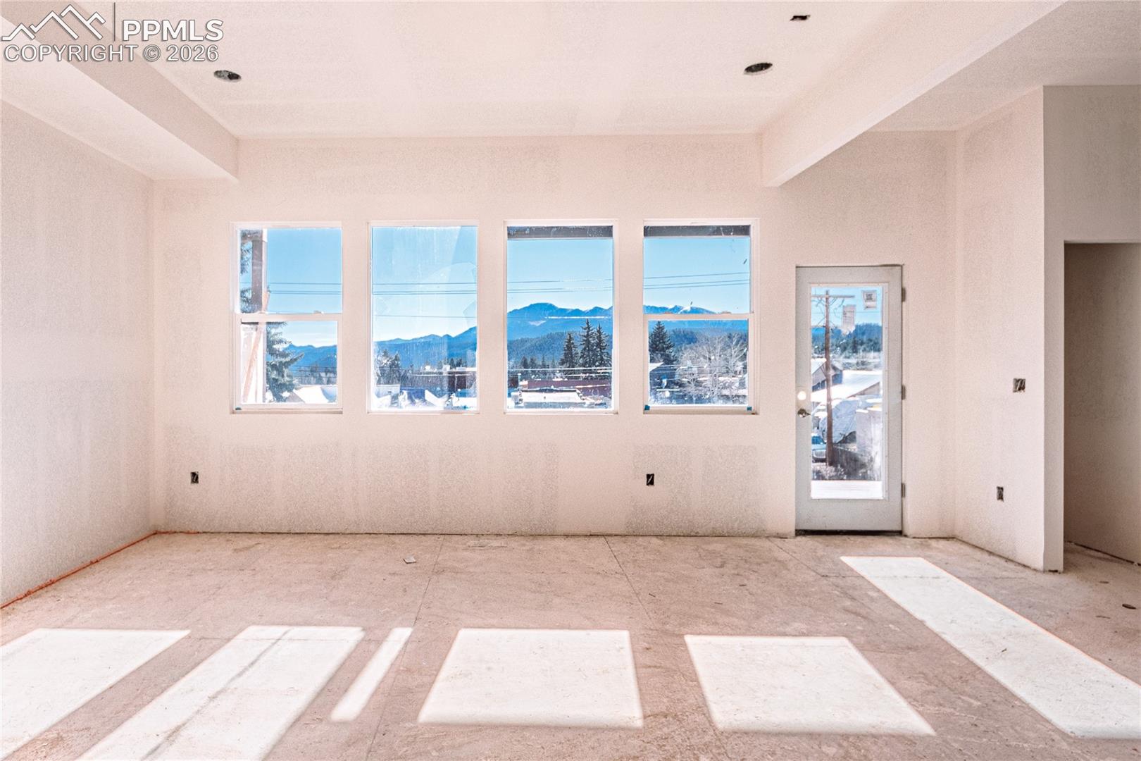 205 W Henrietta Ave, Woodland Park, CO 80863