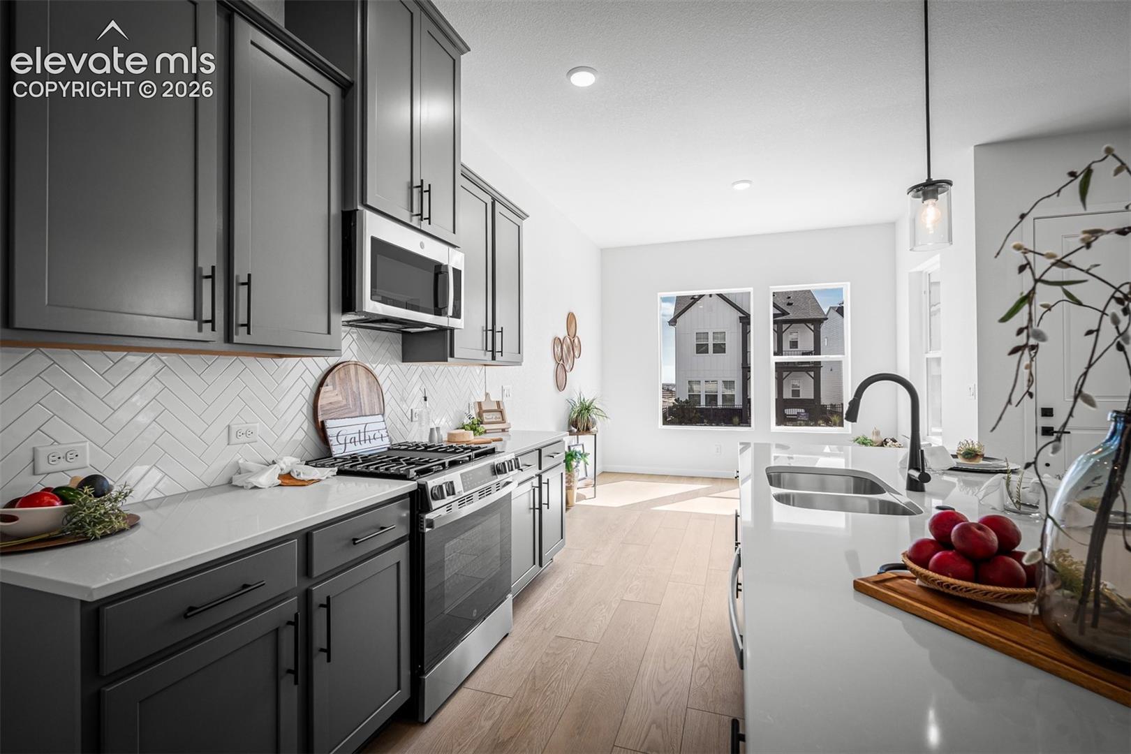 Photo 7 of 6674 Knapp Drive, Colorado Springs