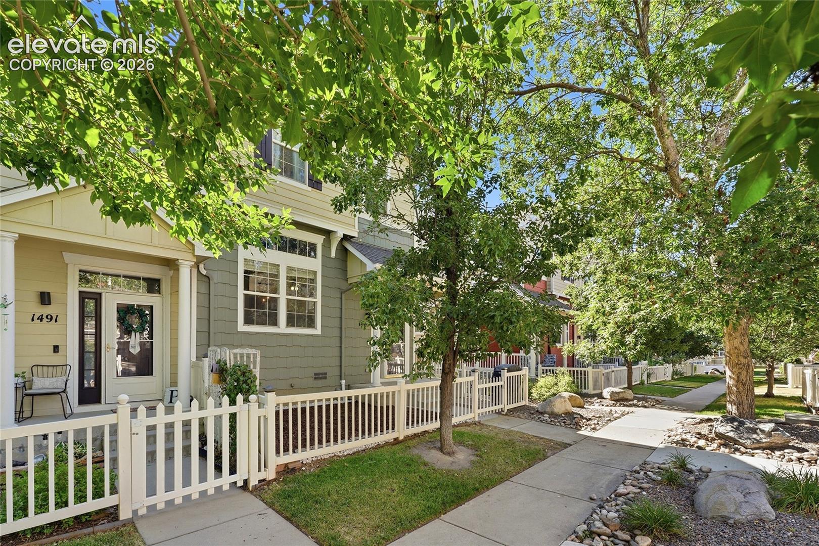 1489 Red Peak Dr, Castle Rock, CO 80109
