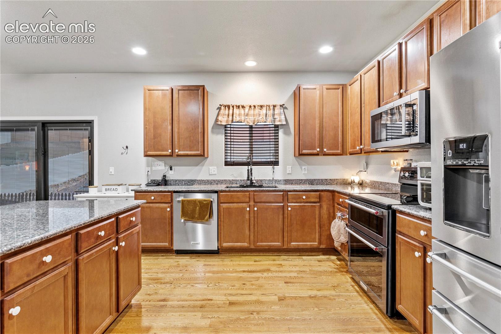 All kitchen appliances are included