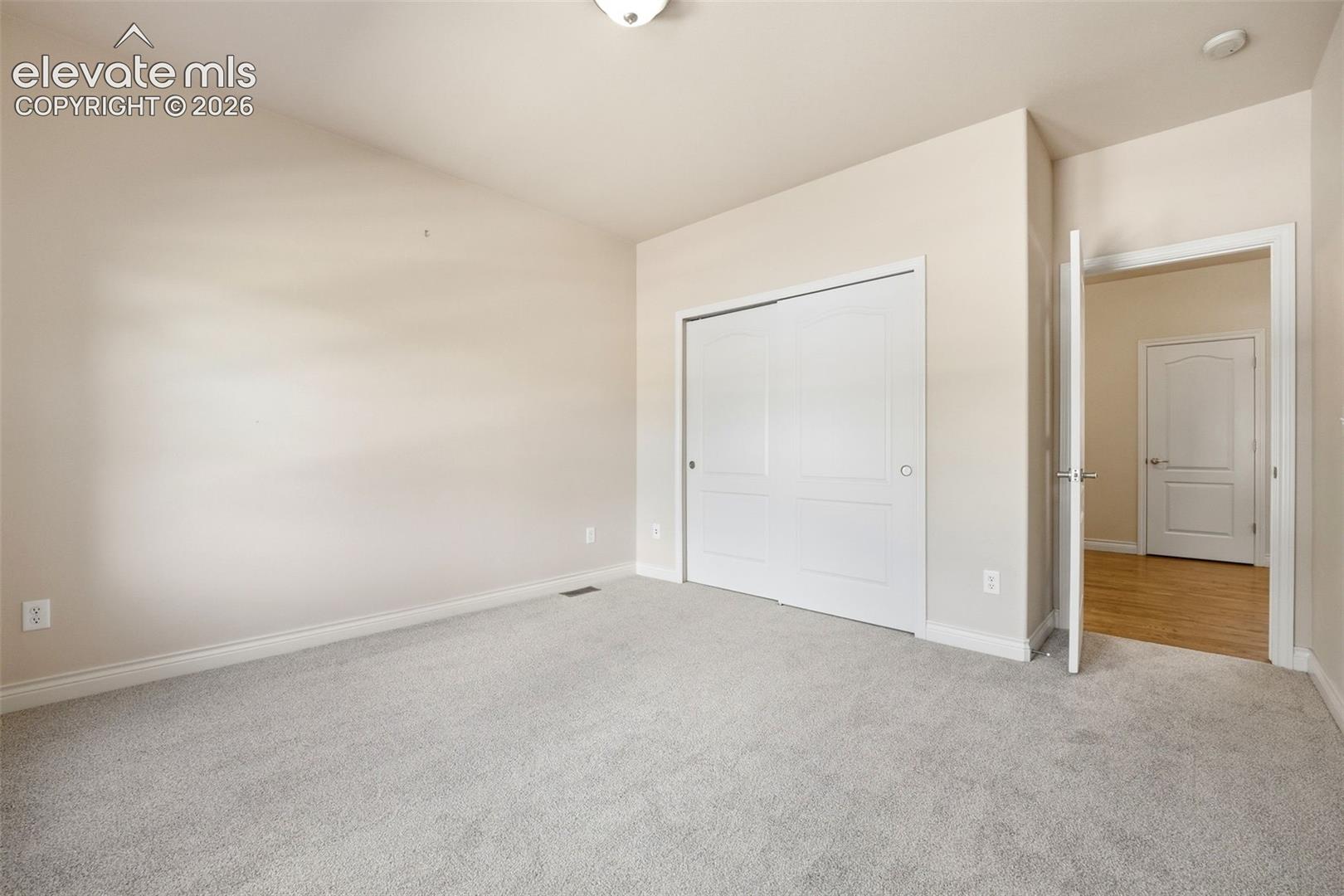 Front Office / Bedroom