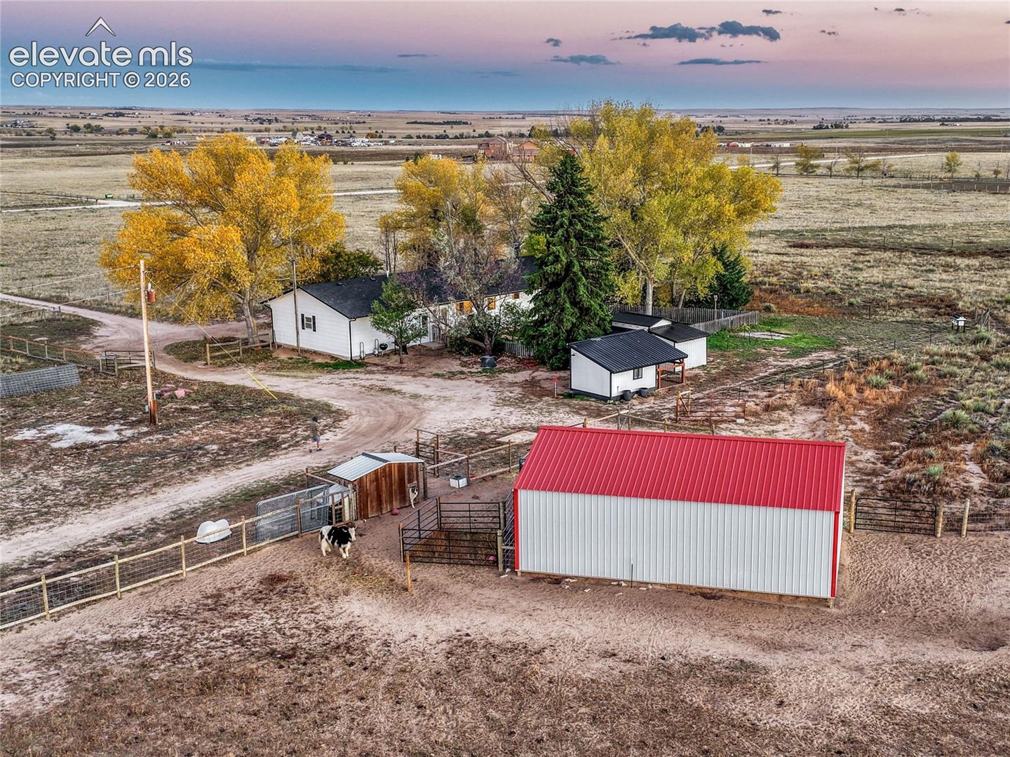 Loafing shed, dog kennel, hen house, bunny barn, shooting range and more!