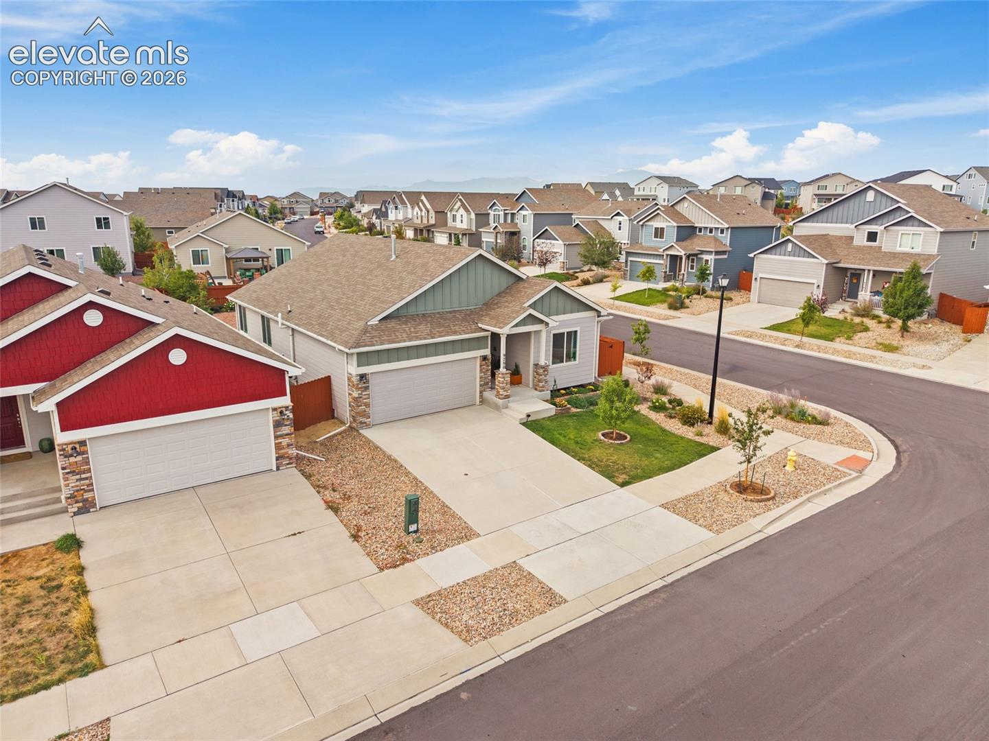 Photo 40 of 9790 Vistas Park Drive, Peyton
