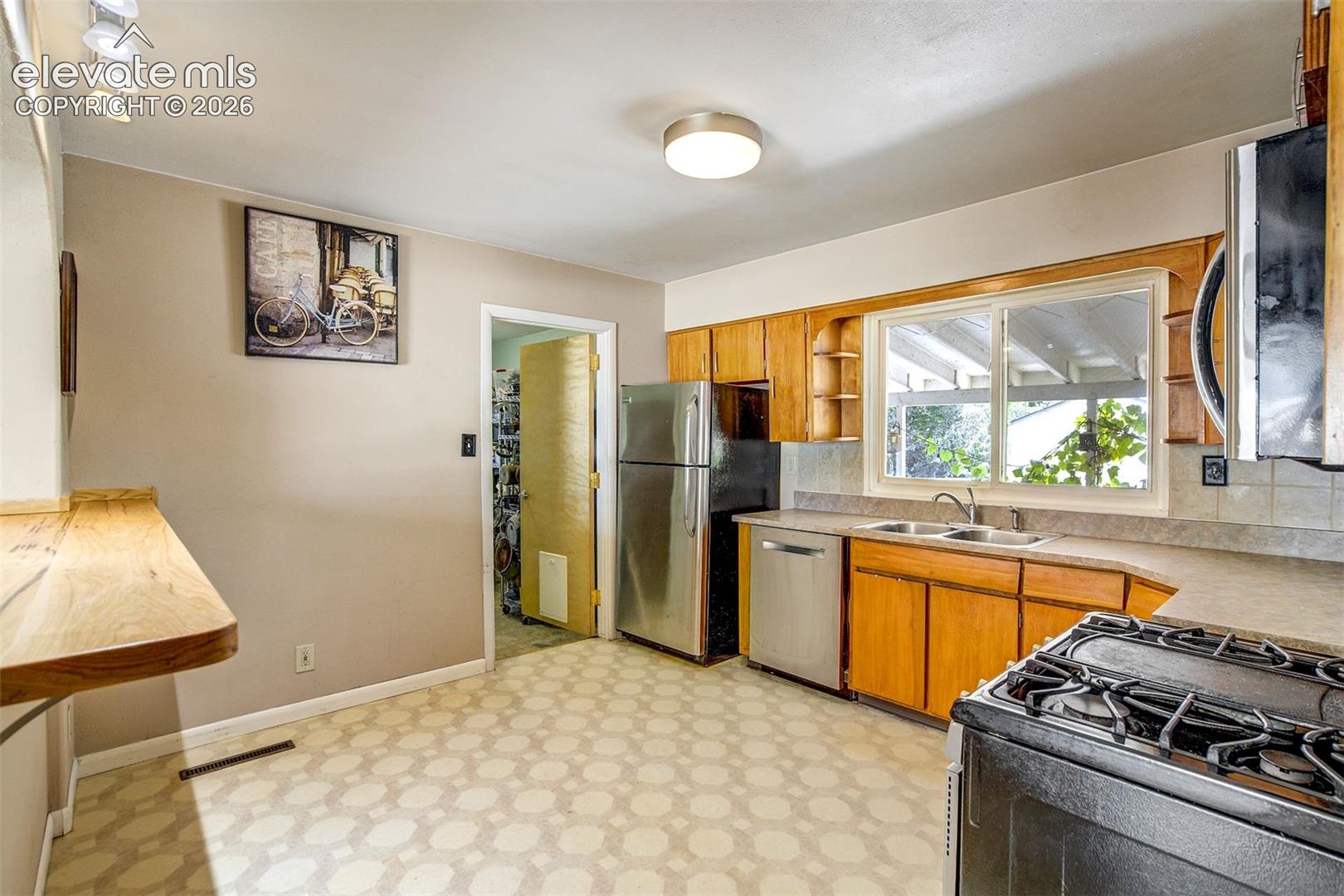 Photo 12 of 705 Grand Boulevard, Colorado Springs