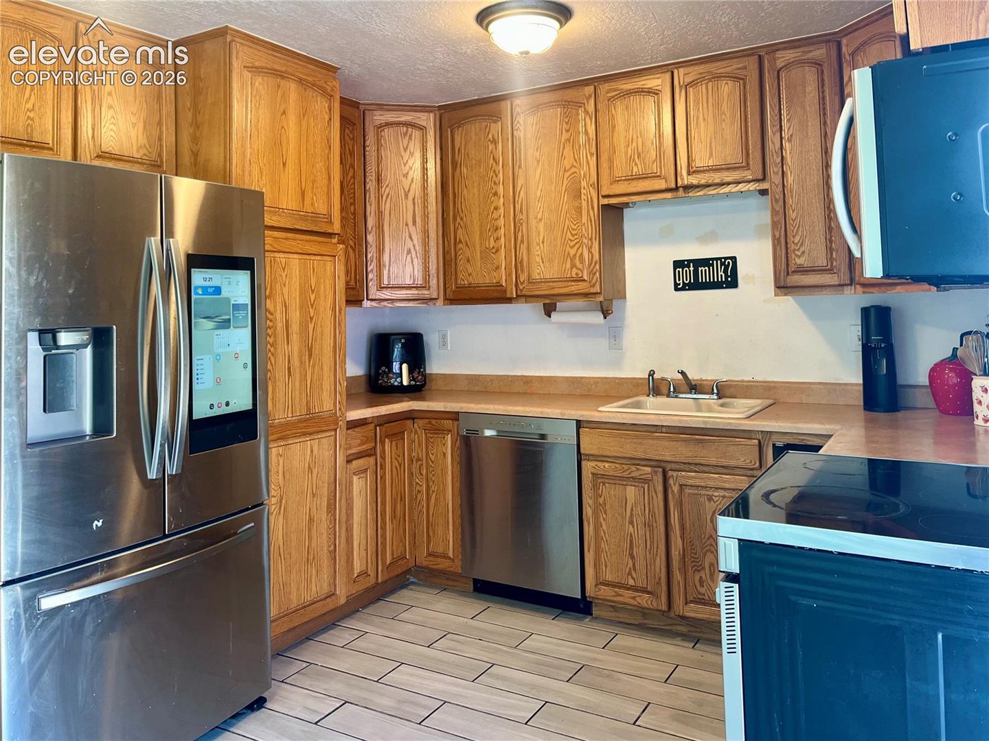 2590 Faulkner Dr, Colorado Springs, CO 80916