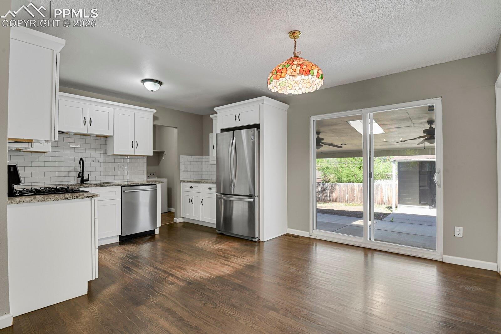 Photo 7 of 1540 Saratoga Drive, Colorado Springs