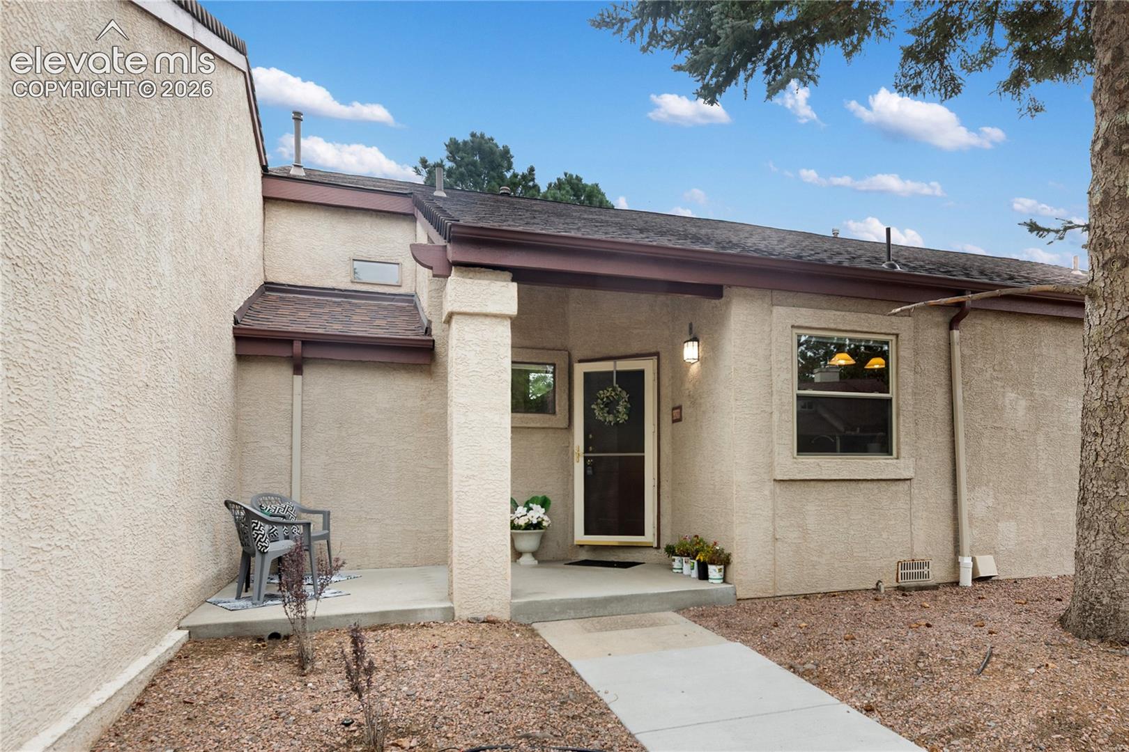 610 Autumn Crest Circle Unit: B