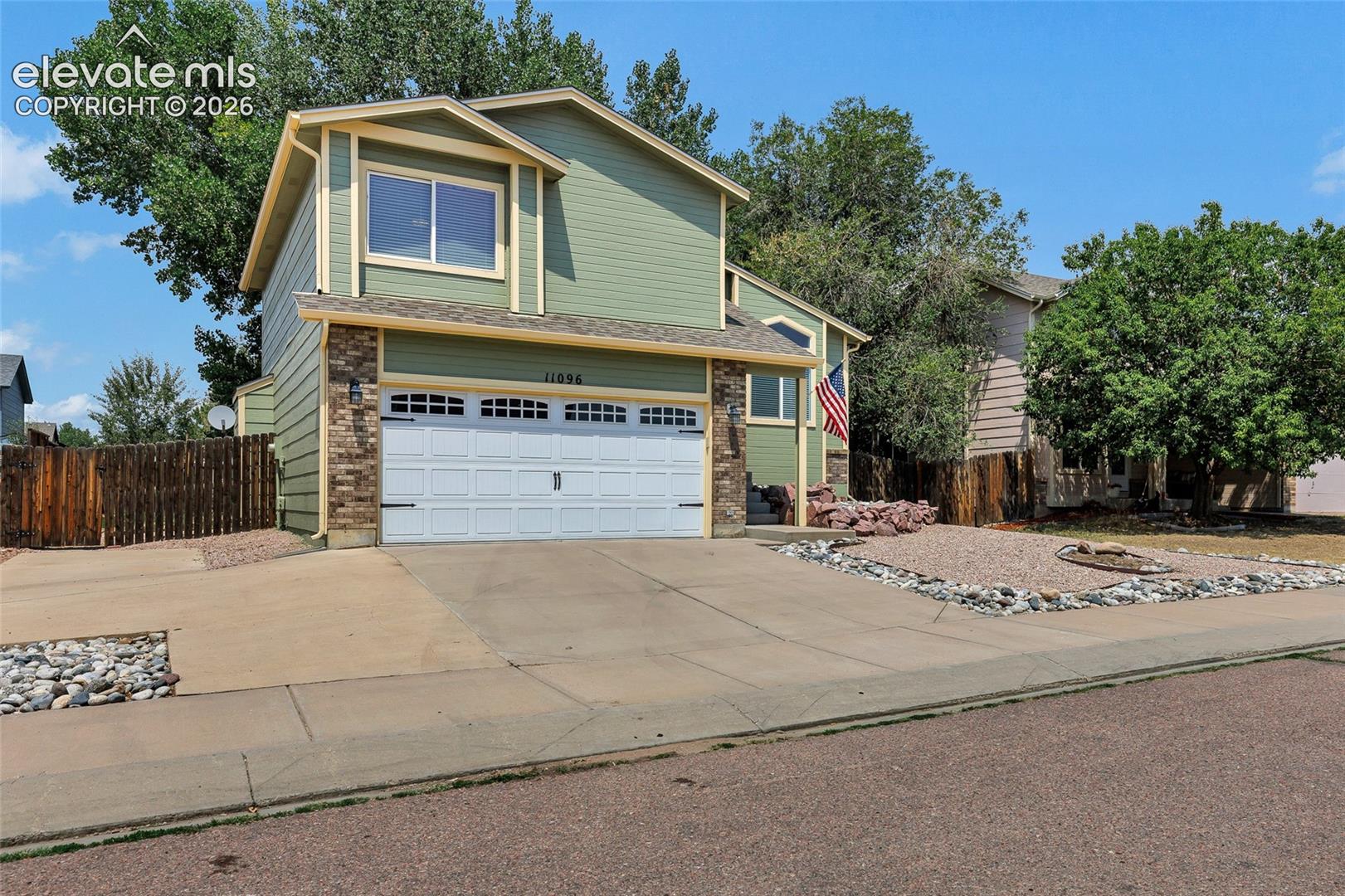 11096 Berry Farm Rd, Fountain, CO 80817