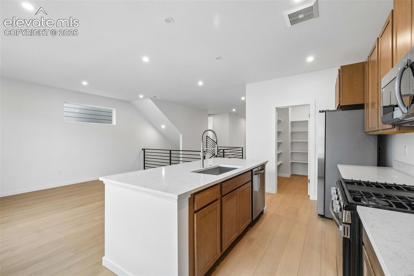 Photo 8 of 10767 Spalding View, Colorado Springs