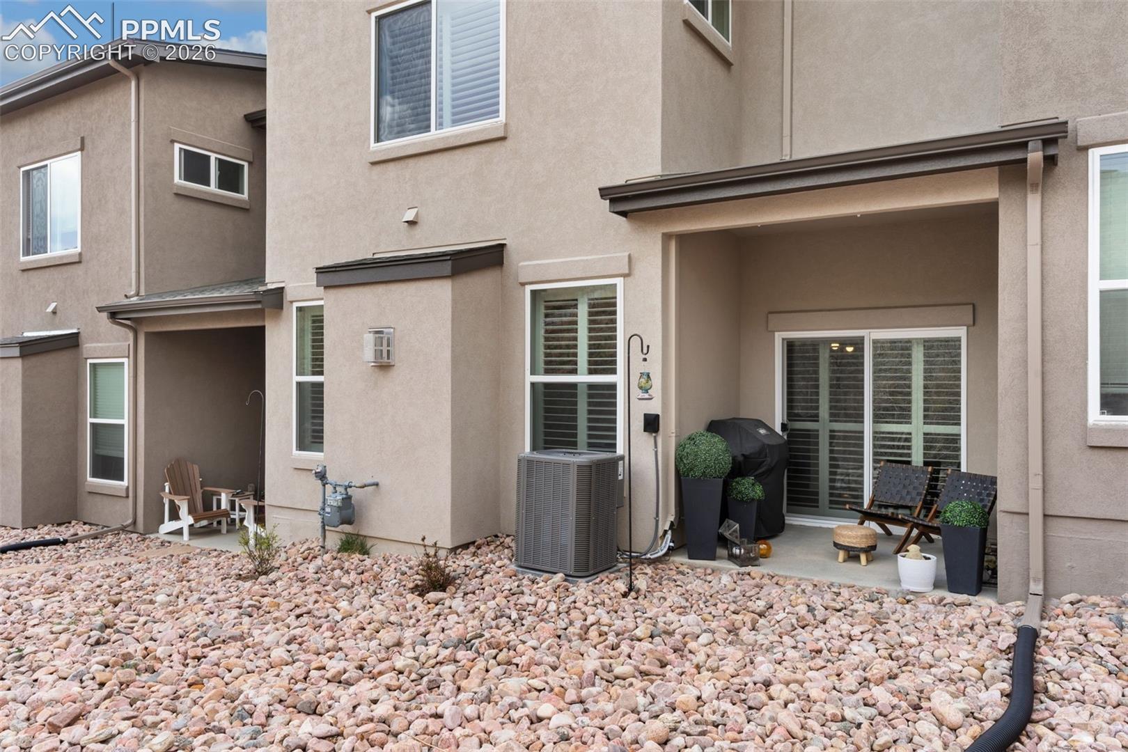 5690 Villa Lorenzo Dr, Colorado Springs, CO 80919
