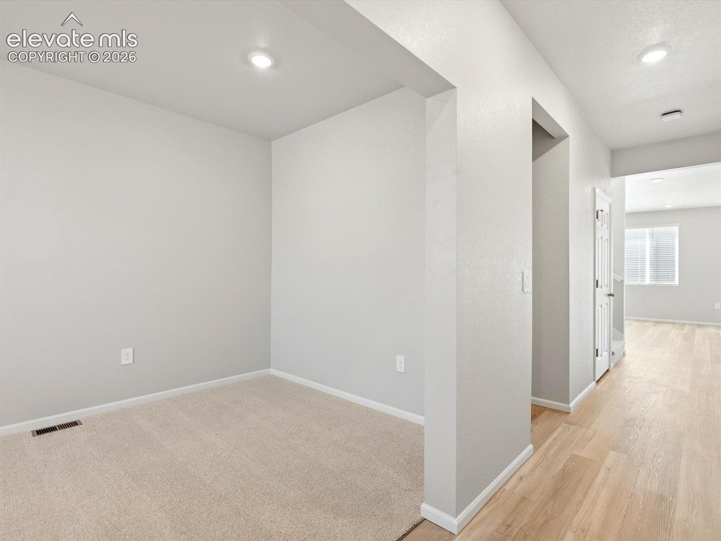 6738 Roundtail Way, Colorado Springs, CO 80925