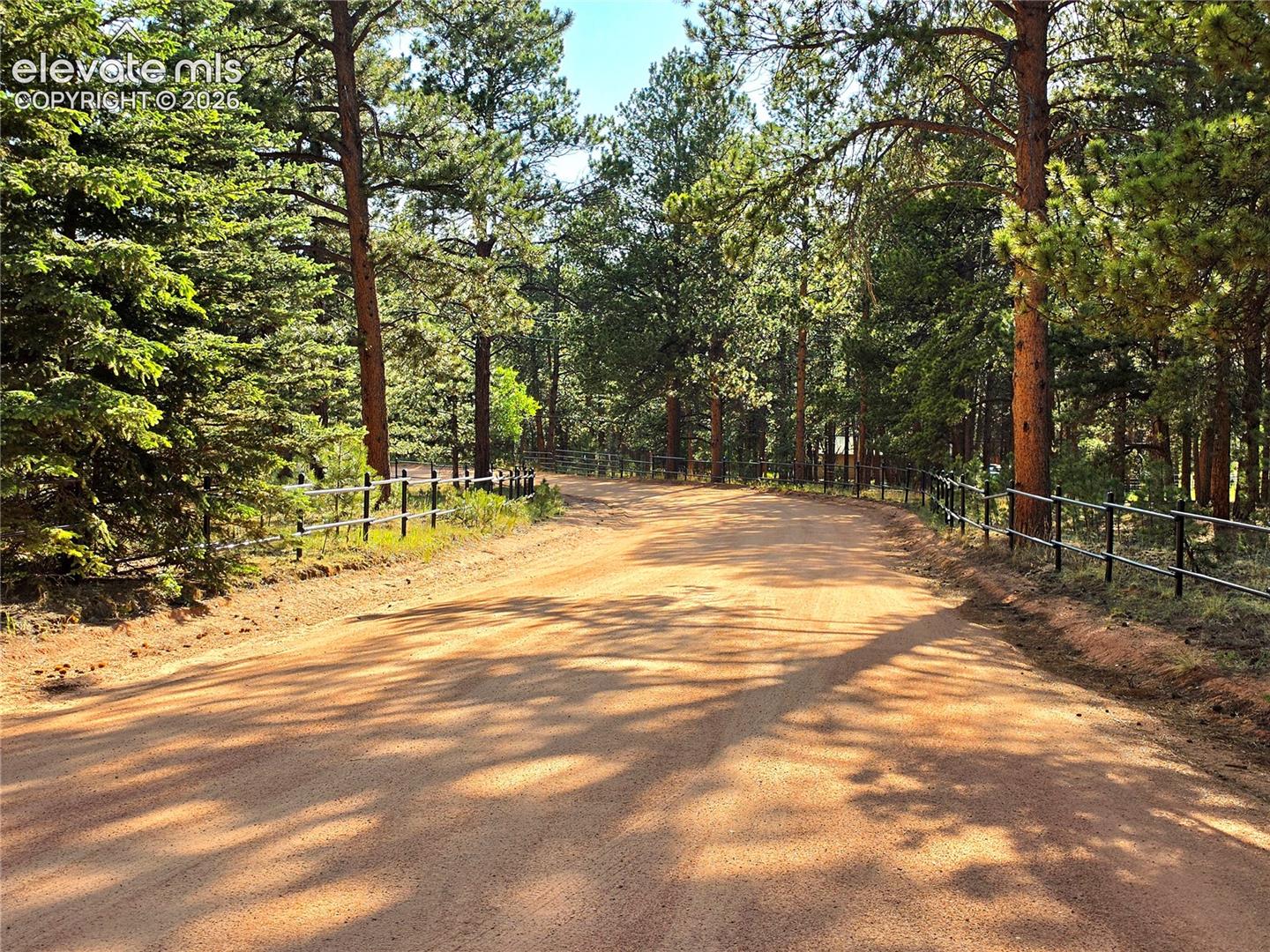 Road coming in after the Sourdough Valley Ranch sign.