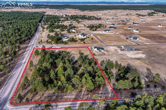 Property Lines are Approximate and not a survey