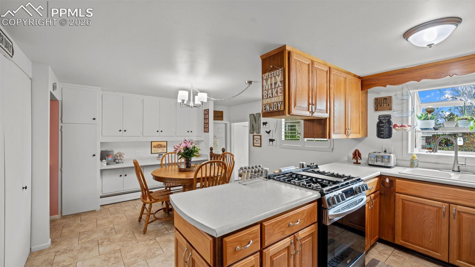 17 W Clover Cir, Colorado Springs, CO 80906 photo