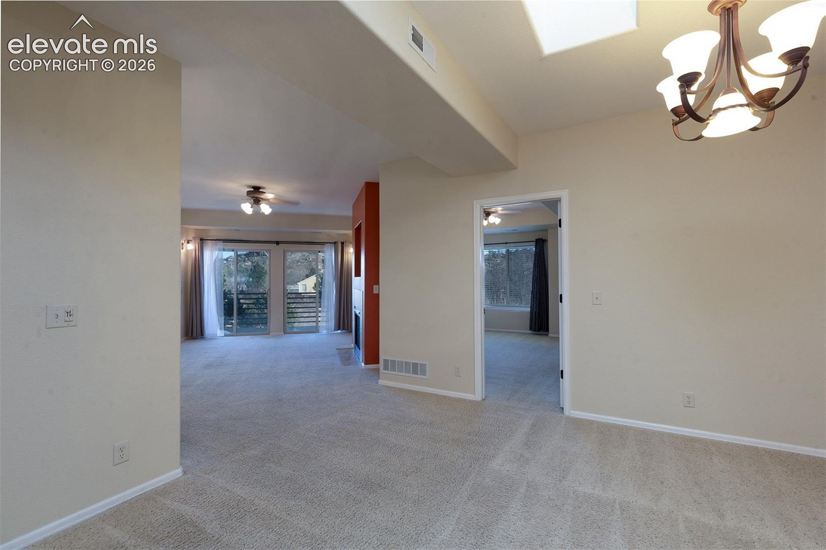 Plush carpet throughout