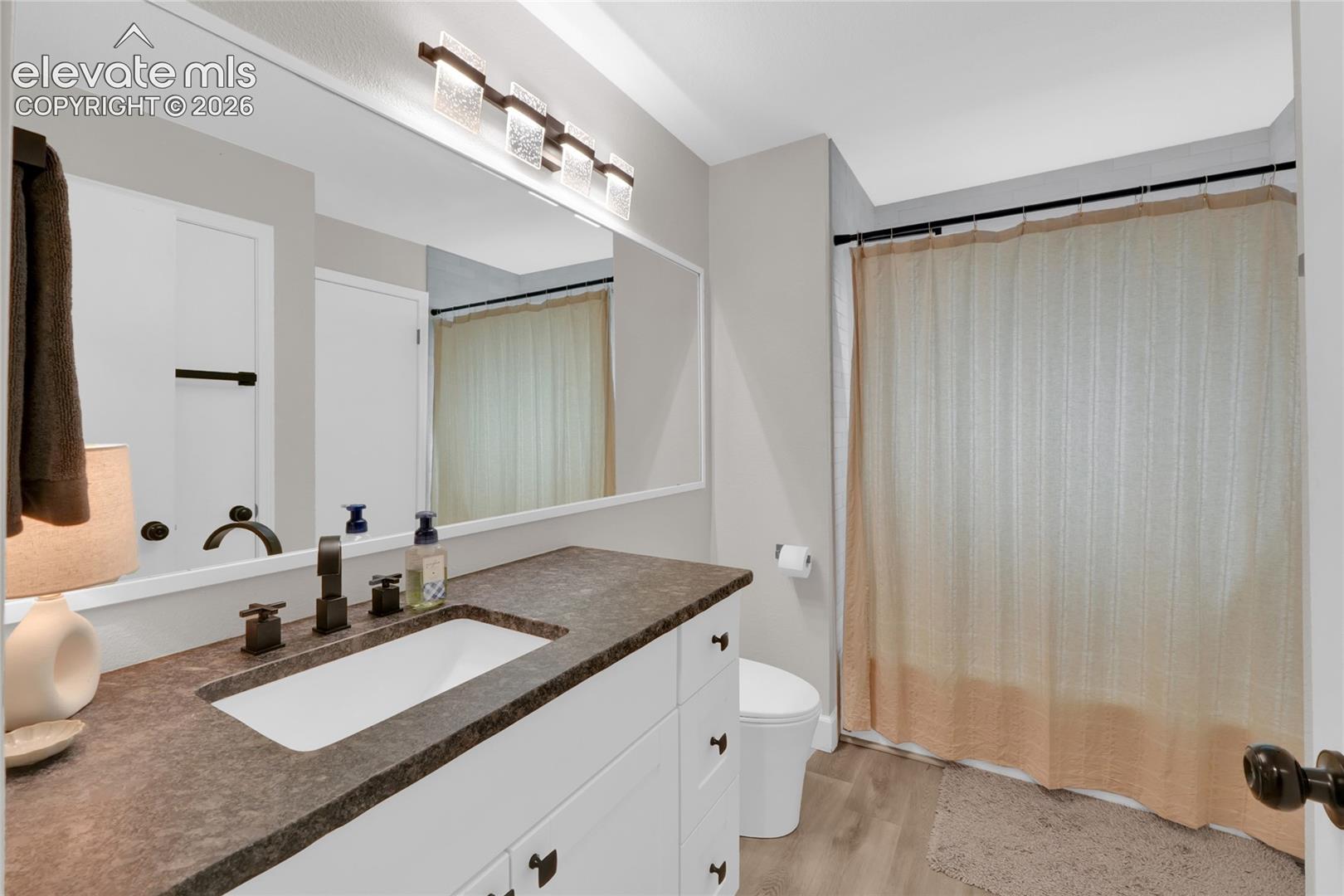 Upper level bathroom