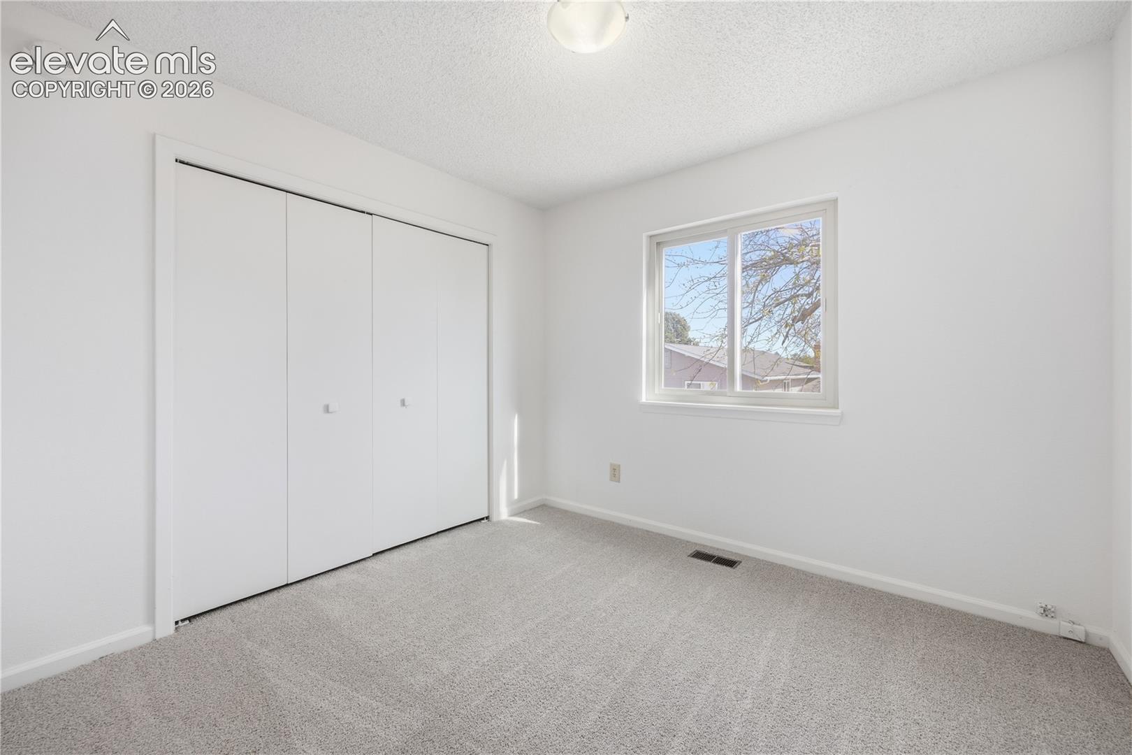 Photo 15 of 912 Amsterdam Drive, Colorado Springs