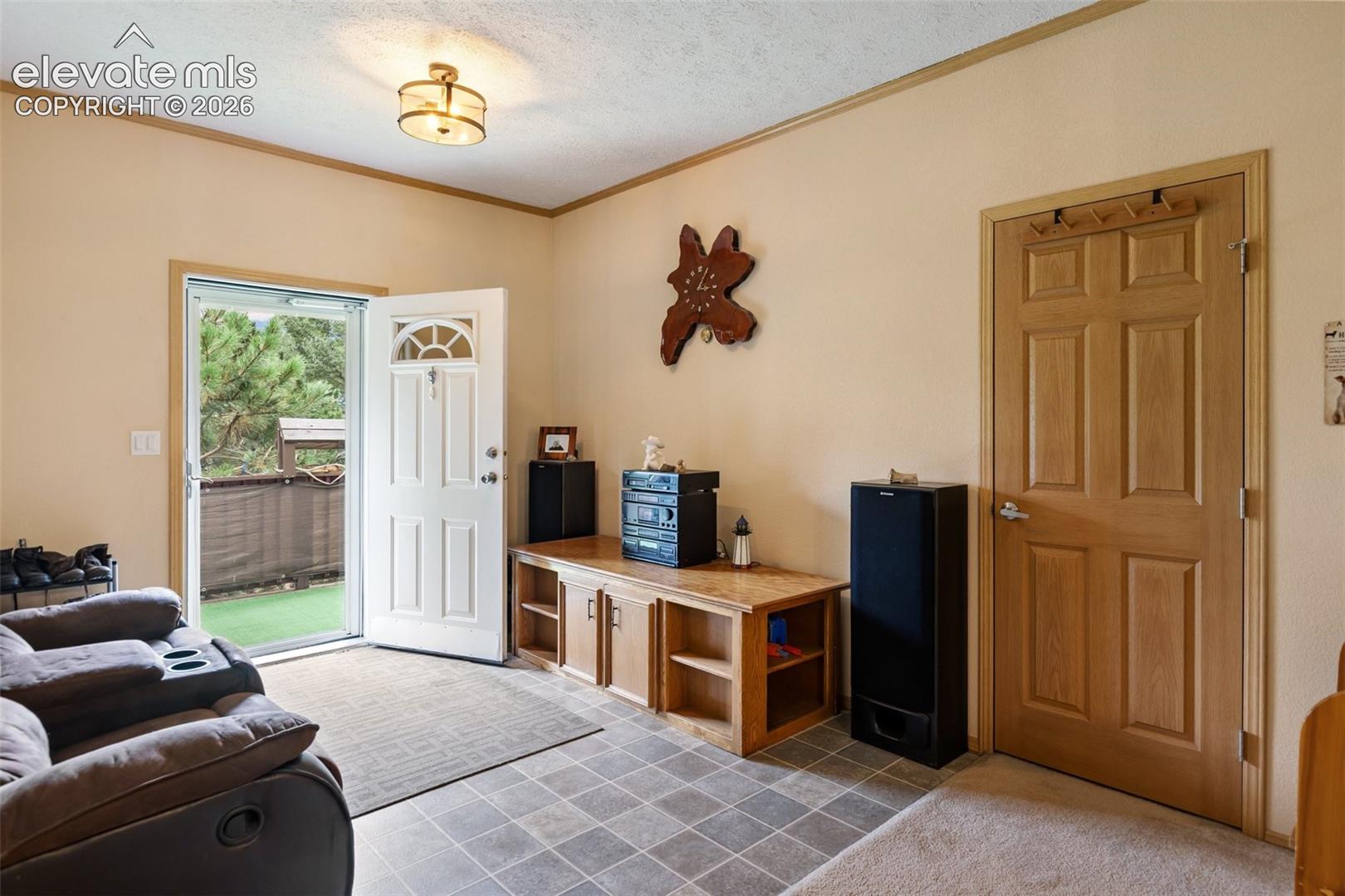 Photo 11 of 129 Kestrel Court, Divide