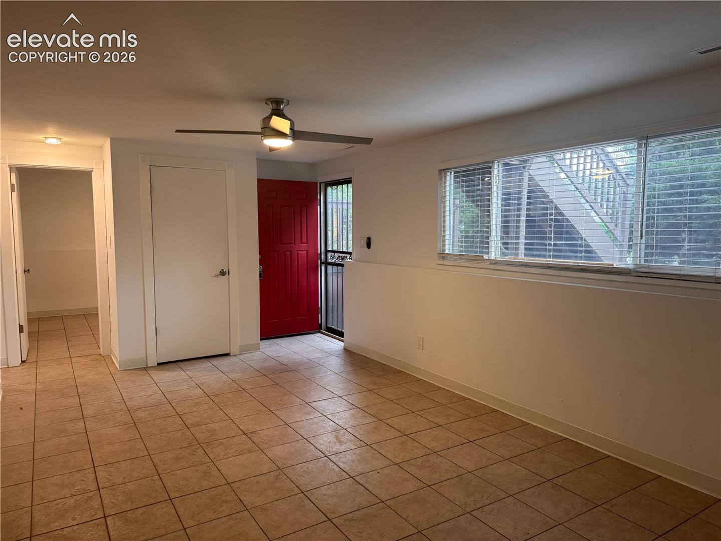 Lower unit, 1 bed, 1 bath
