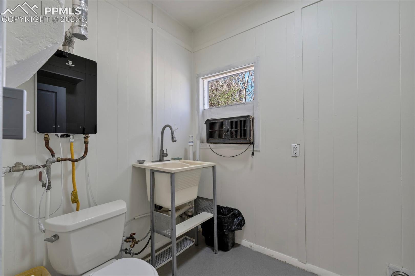 Half Bath with Window