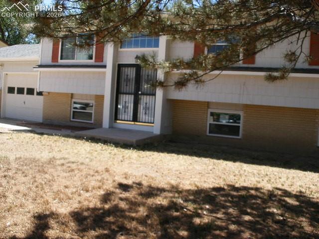 7349 Colonial Dr, Fountain, CO 80817
