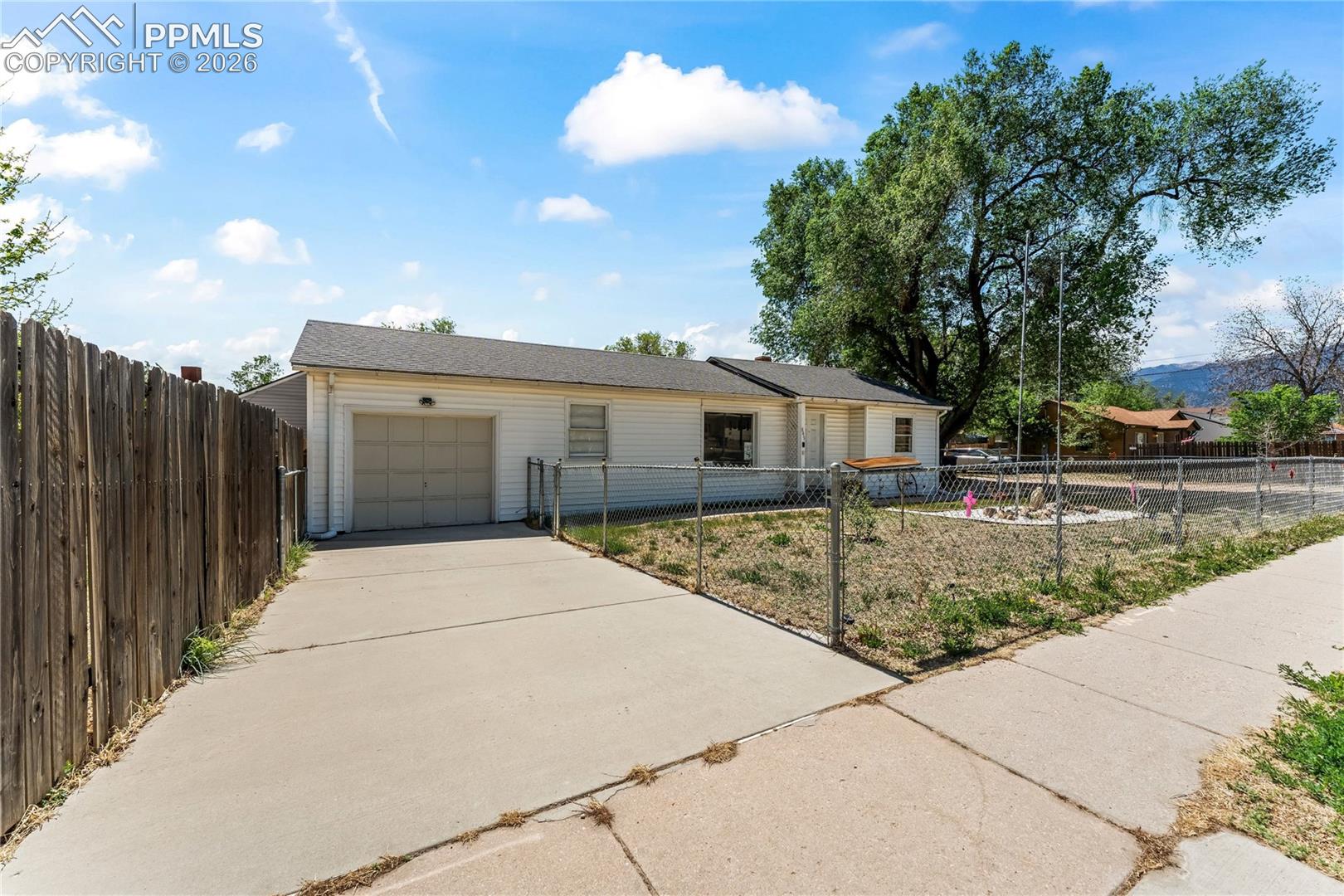 849 Fountain Blvd, Colorado Springs, CO 80903