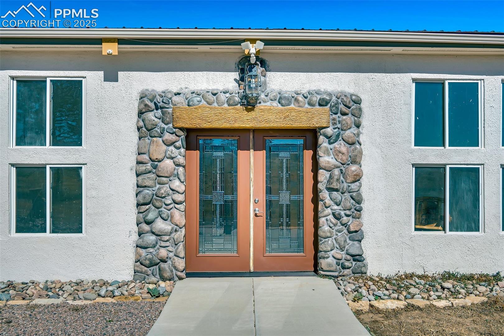 Photo 10 of 38 Mac Donnell Drive, Cotopaxi