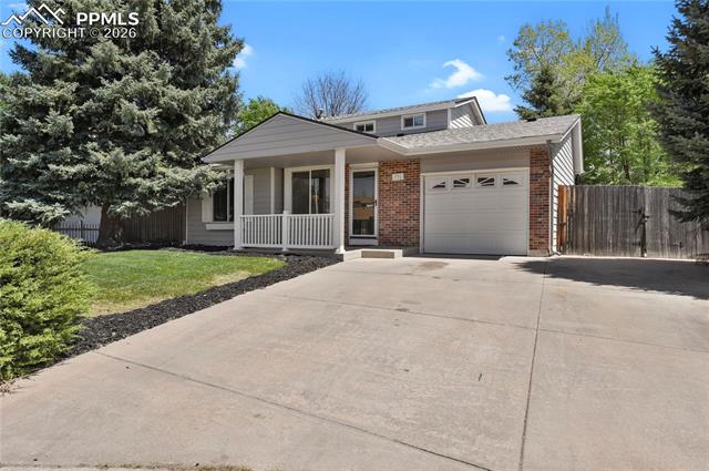 735 Badger Dr, Colorado Springs, CO 80916