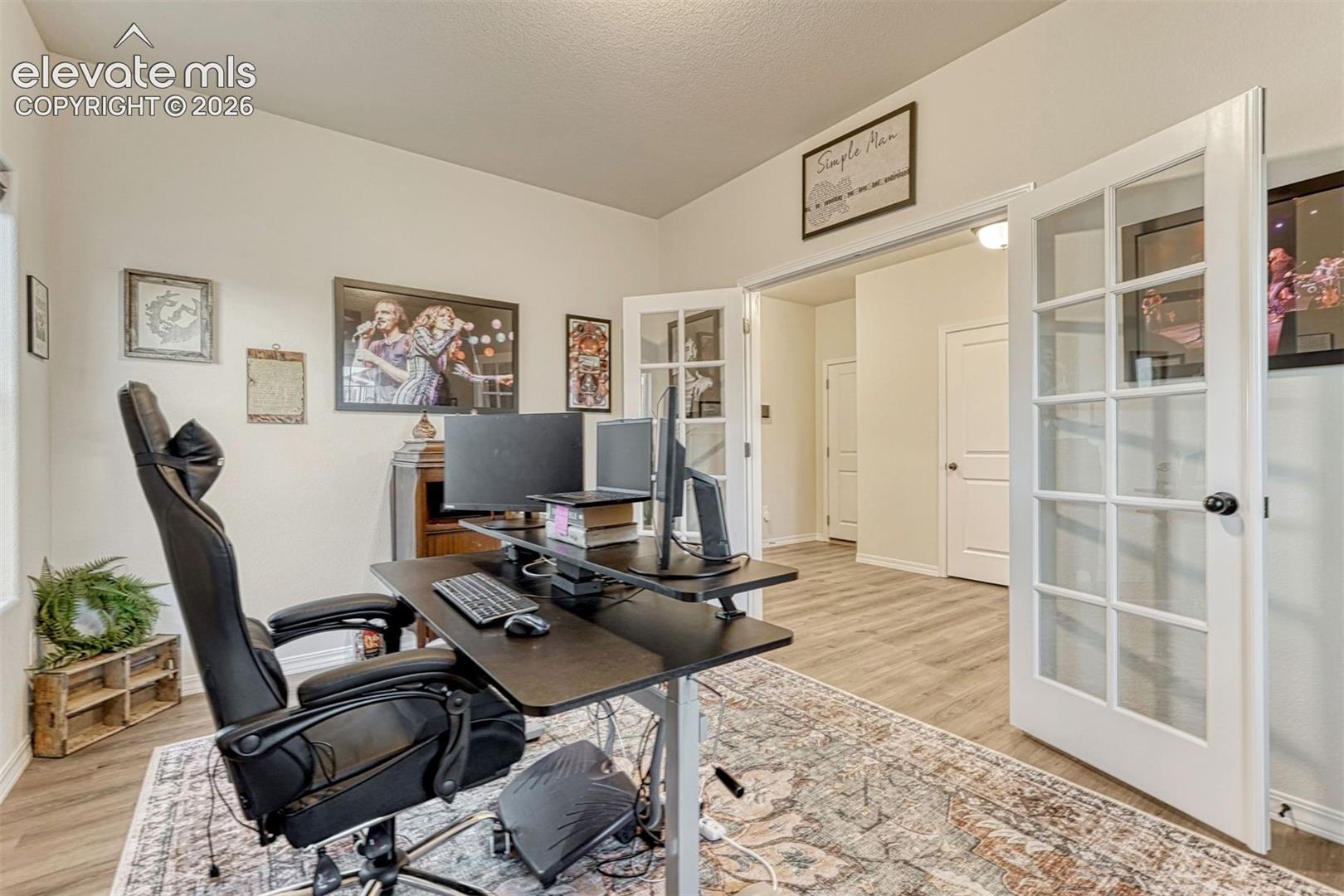 Main level office