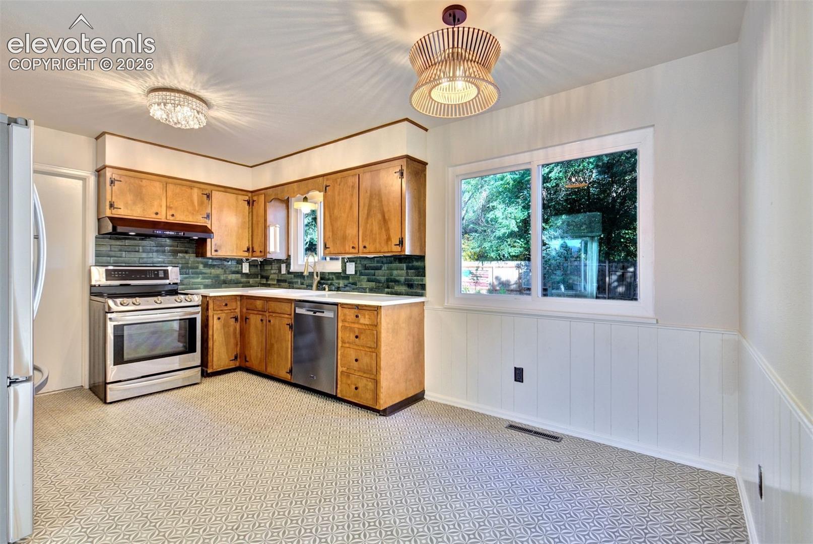 Photo 12 of 4160 Anitra Circle, Colorado Springs