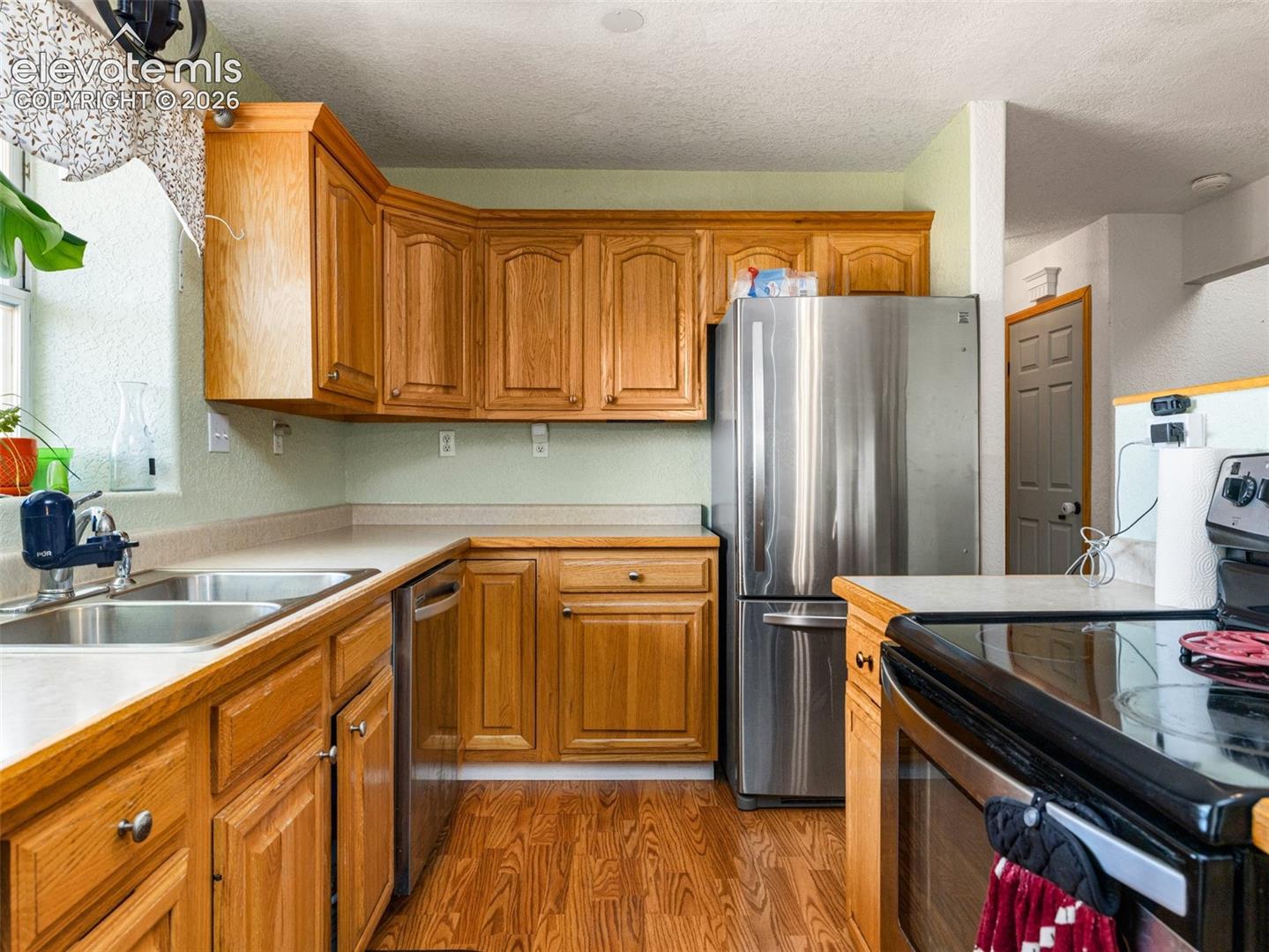 Photo 6 of 967 W Yerba Buena Drive, Pueblo