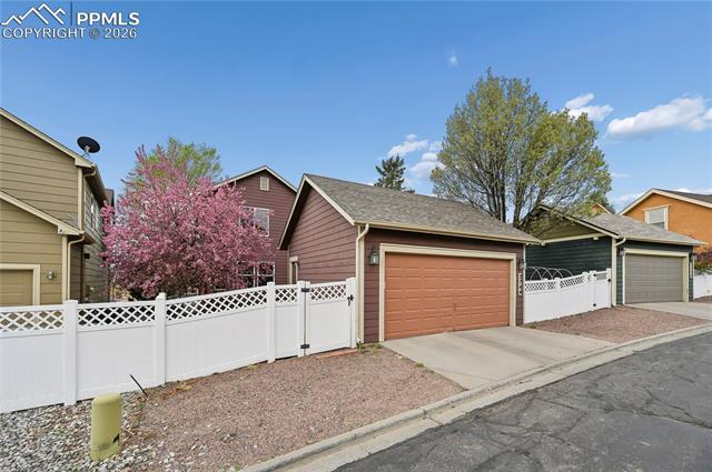 2244 Saint Paul Dr, Colorado Springs, CO 80910