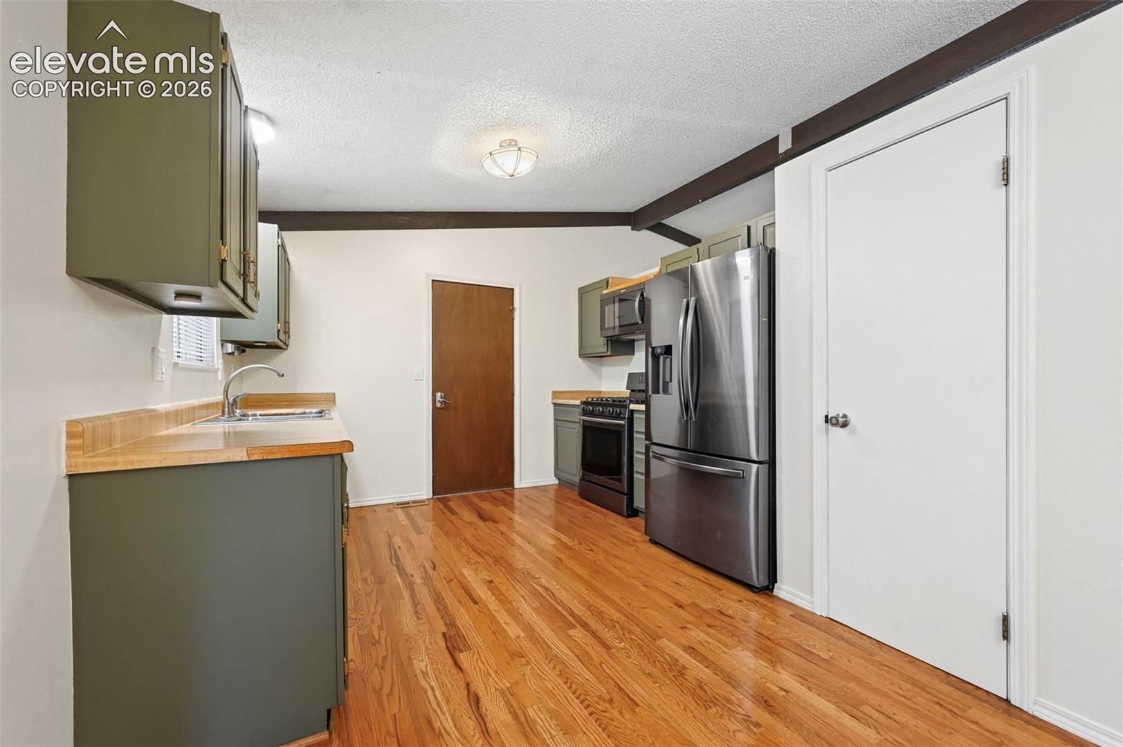 Photo 14 of 5355 Mule Deer Drive, Colorado Springs