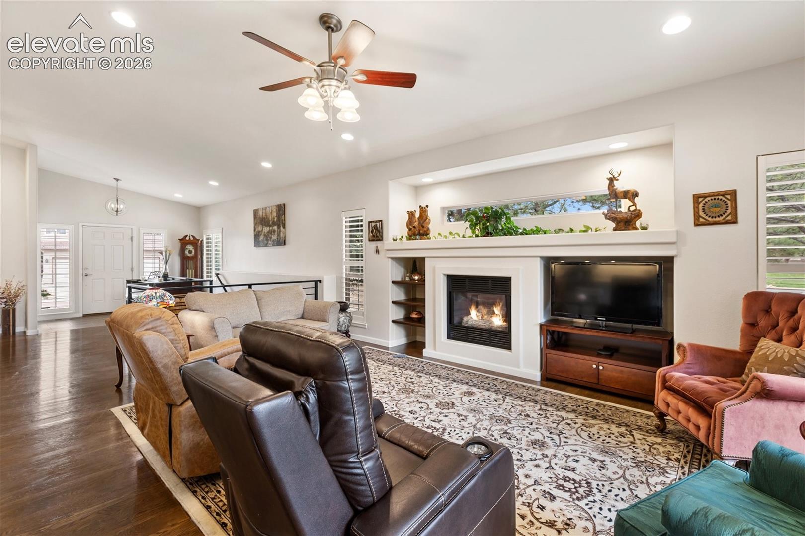 Photo 9 of 3385 Hollycrest Drive, Colorado Springs