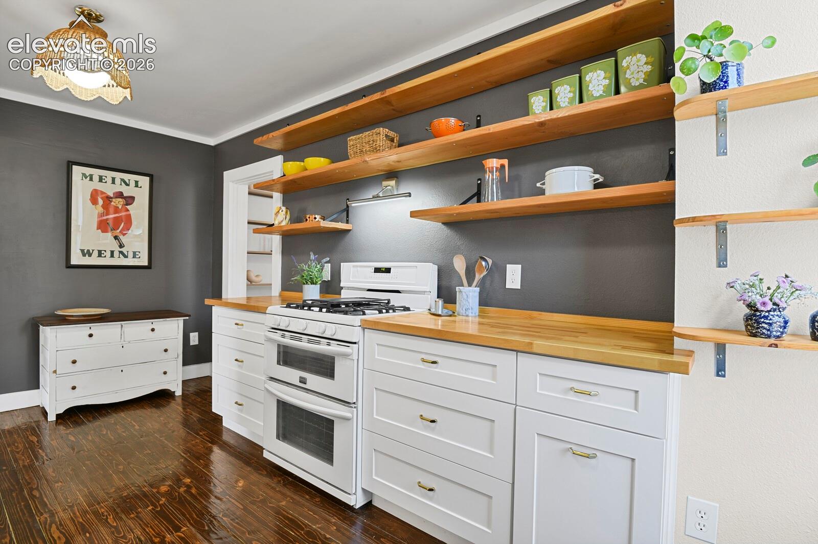 915 S Baltic St, Colorado Springs, CO 80903